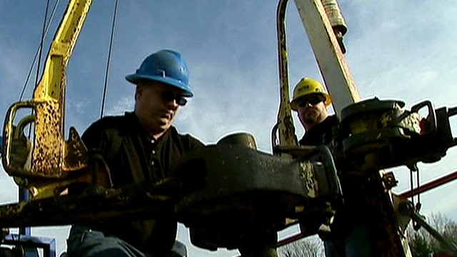 Shortage of workers for high-paying jobs in oil, gas field