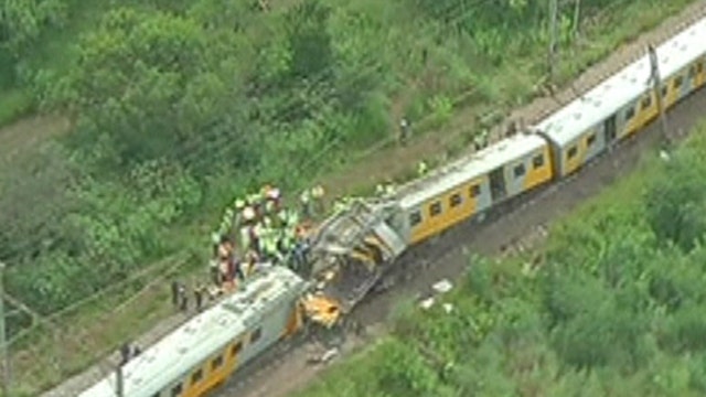 Around the World: Commuter train crash injuries at least 200