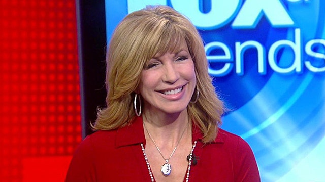 Leeza Gibbons juggles career and motherhood