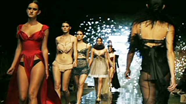 Stars walk runway to raise heart disease awareness