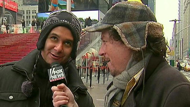 'Red Eye' talks cats in Times Square