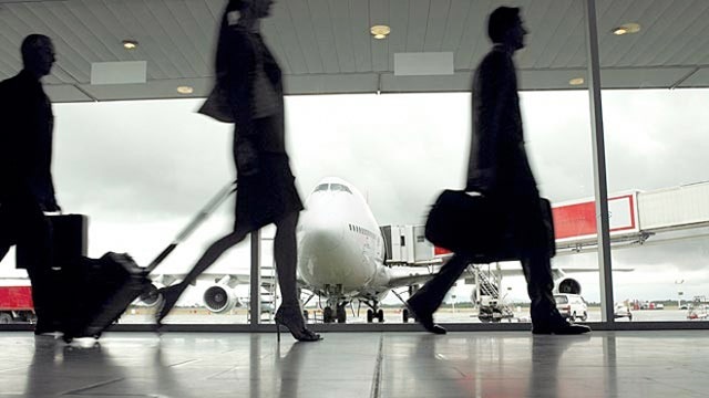 Frequent fliers become wary of their rewards plans