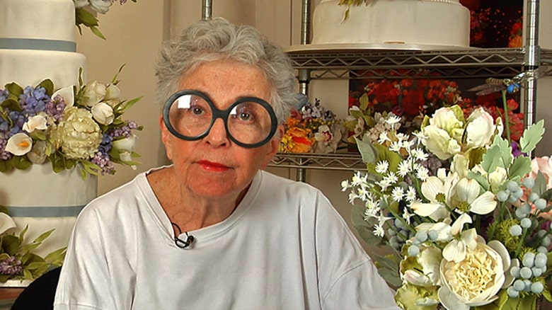 NYC Cake Diva Sylvia Weinstock Demonstrates How To Make Edible Flowers - SylviaFlowers