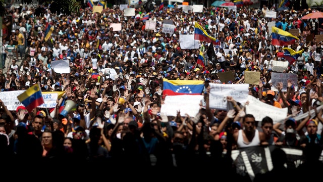 At least 4 people killed in anti-gov't protests in Venezuela