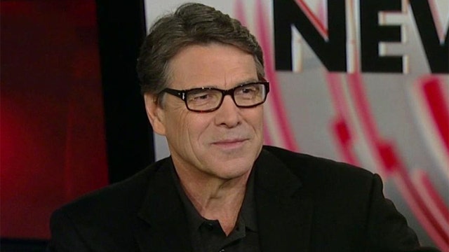 Rick Perry discusses Chris Christie, plans for 2016
