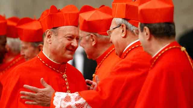 No clear frontrunner as process to select new pope begins