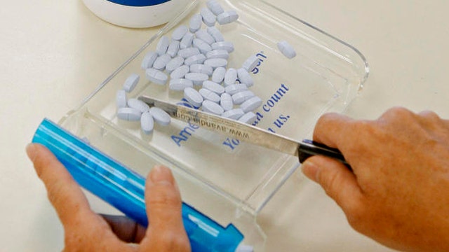 Should the FDA revoke approval of highly potent painkiller?