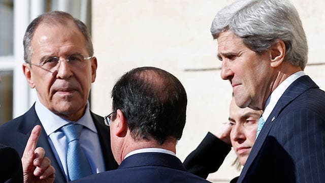 Kerry tries to get Russia to 'play nice'