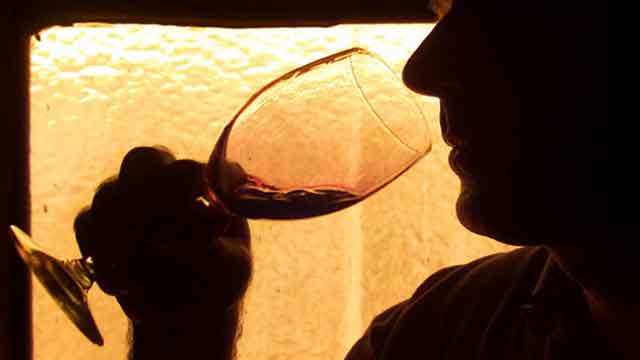 Fountain of youth: Can red wine help us live longer?