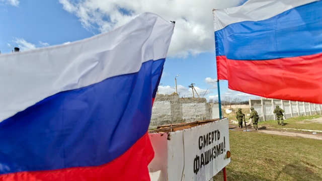 US announces sanctions against Russians after Crimean vote