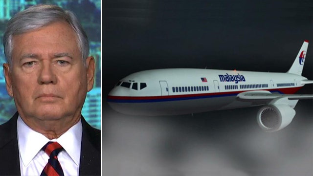 Retired Boeing 777 pilot: Malaysia jet was hijacked
