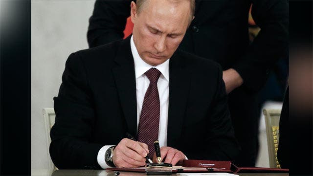Russia moves to officially annex Crimea
