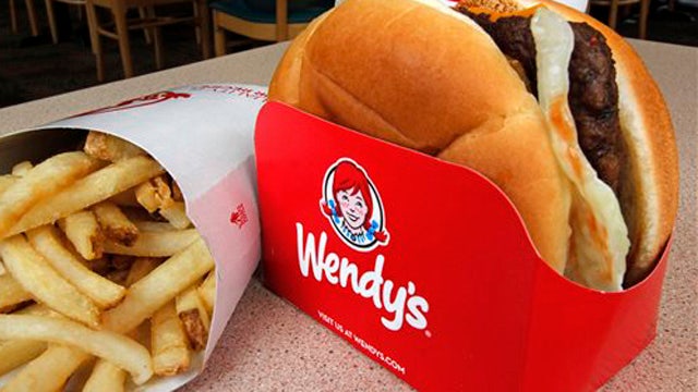 Wendy's rolls out mobile payment 