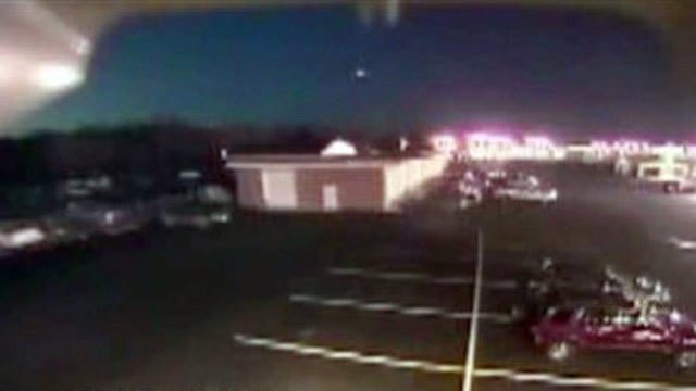 Meteor lights up sky along east coast