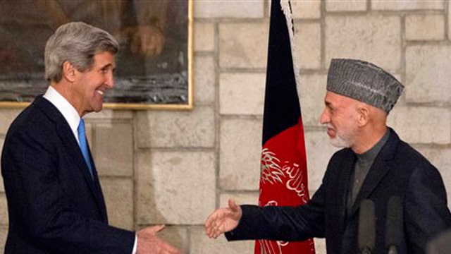 Sec. Kerry makes surprise visit to Afghanistan, Iraq