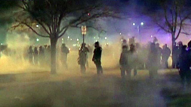 Protesters, police clash after deadly New Mexico shooting