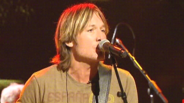 Keith Urban brings his band to his new home base