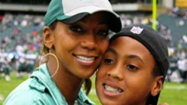 Holly Robinson Peete raises autism awareness