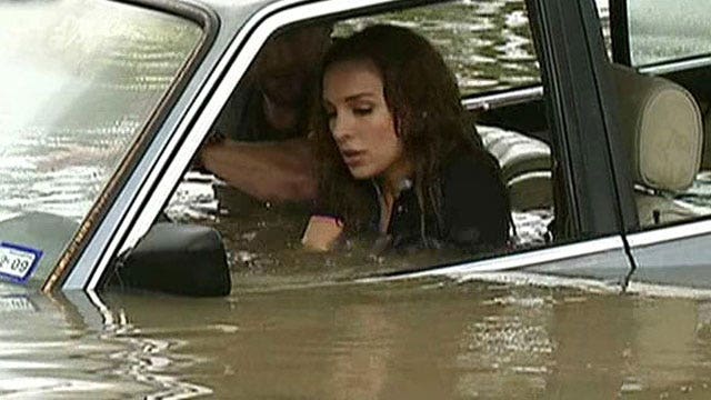 How To Survive A Flood When Youre Trapped In Your Car On Air Videos