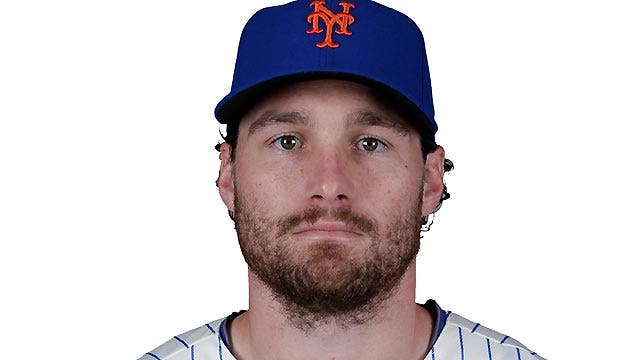 Critics blast Mets player for taking paternity leave