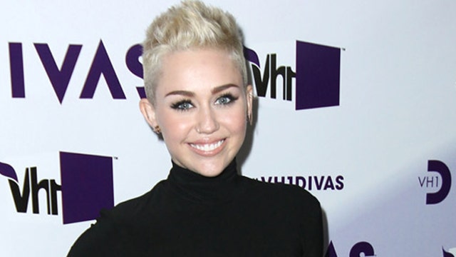 Hollywood Nation: Miley puts marriage plans on hold