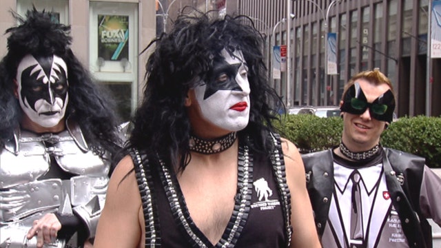 Kiss fans raise money for wounded warriors
