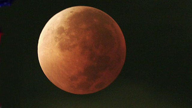 Total lunar eclipse to reveal 'blood moon' in night sky
