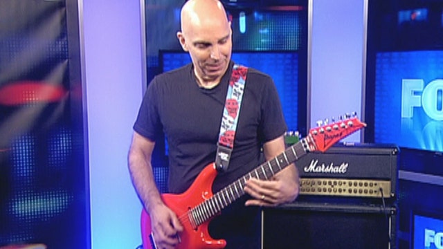 Joe Satriani: 'Satch Boogie' live