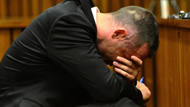 Neighbor: Pistorius 'begged' girlfriend to stay alive