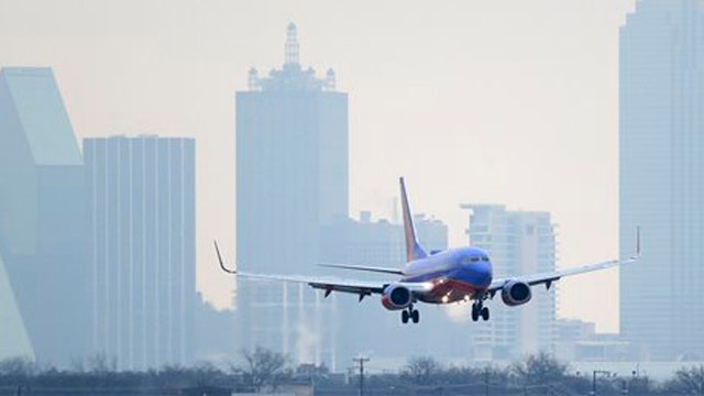 FCC  mulls negative comments about calls on planes