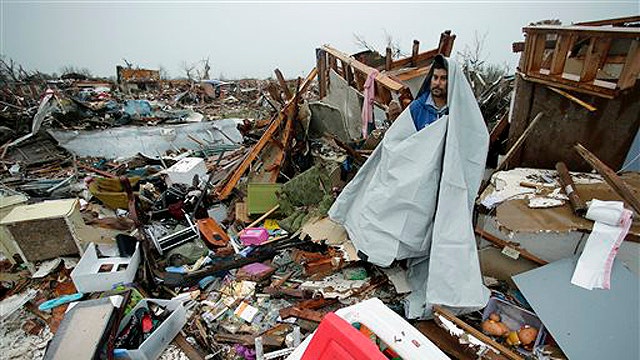 Reporter: Symbols of hope emerge after tornado