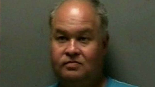 Man Arrested After Attempting Sex With Atm Picnic Table Fox News Video 