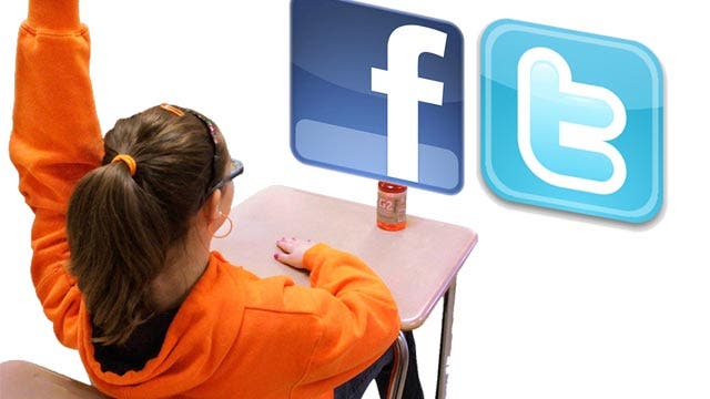 Should social media now be included in school curriculum?