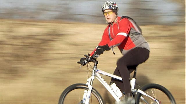 Former President Bush hosts wounded warrior bike ride