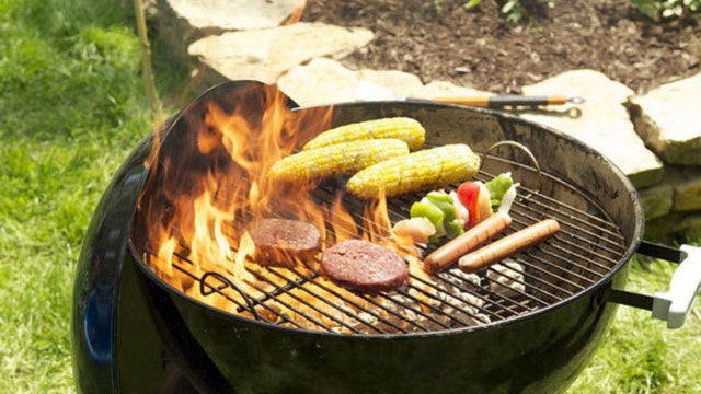 Food safety tips for Memorial Day