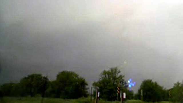 Kansas issues tornado warning