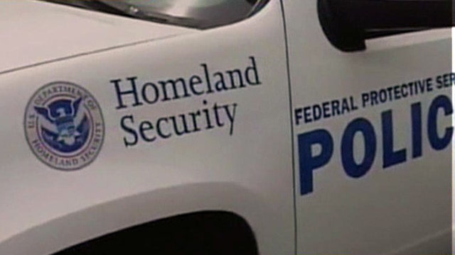 Did DHS send armed agents to Tea Party protests on IRS?