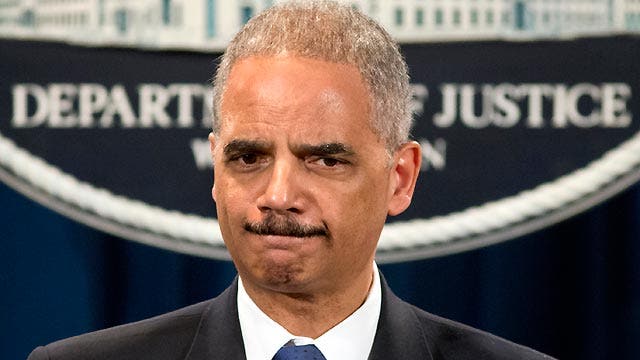 Some media outlets refuse to go to Holder off-record meeting