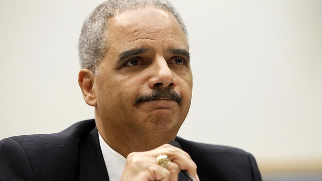 Uproar over Holder's 'off-the-record' meeting offer to media