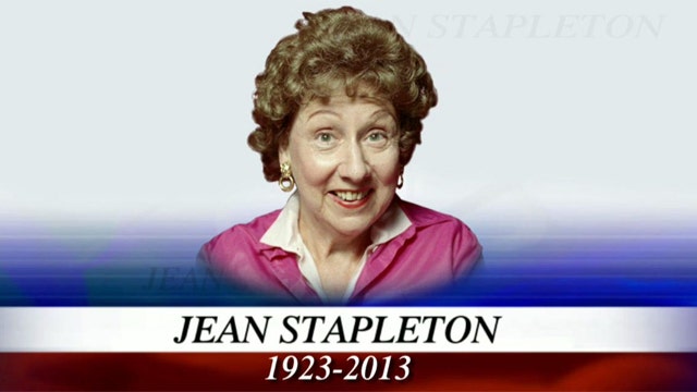 Jean Stapleton, "All in the Family"'s Edith Bunker, dies