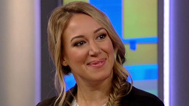 Haylie Duff keeps it 'real' in the kitchen