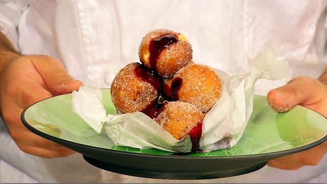 Ricotta Donut Holes With Jelly
