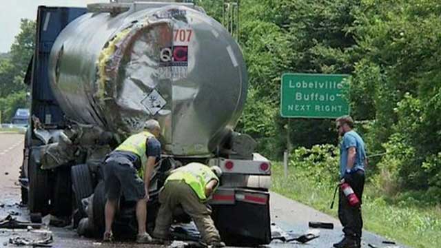 Craig Morgan responds to fiery highway crash