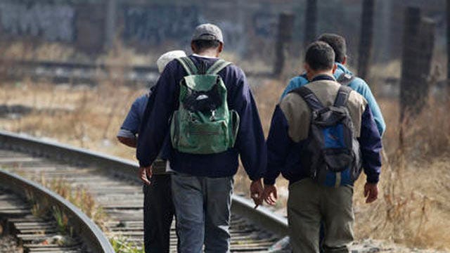 Rep. Raul Labrador explains decision to quit 'Gang of 8'