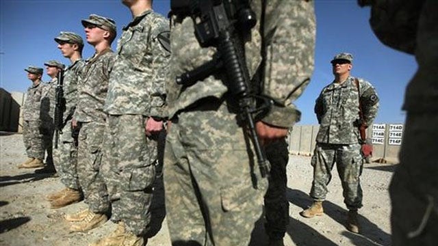 US considers using special forces to train Iraqi troops 