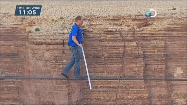 Daredevil Crosses Gorge Near Grand Canyon