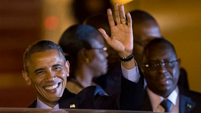 Obama tiba di Senegal untuk perjalanan pertama ke Afrika