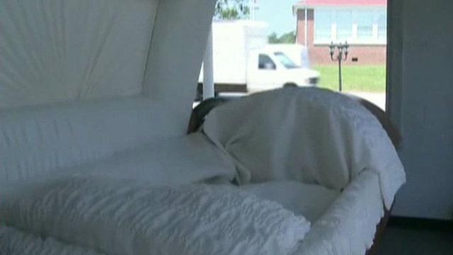 Funeral home offers drive-through viewings