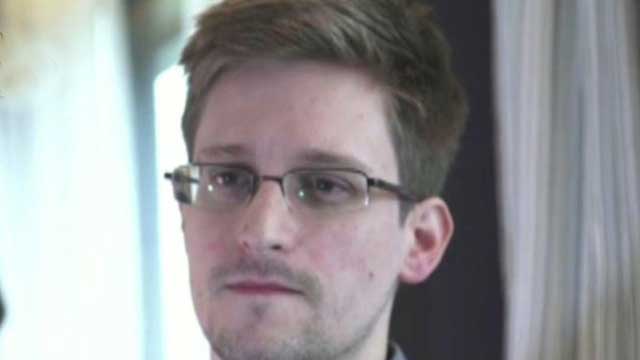 Mixed messages on how to handle Edward Snowden