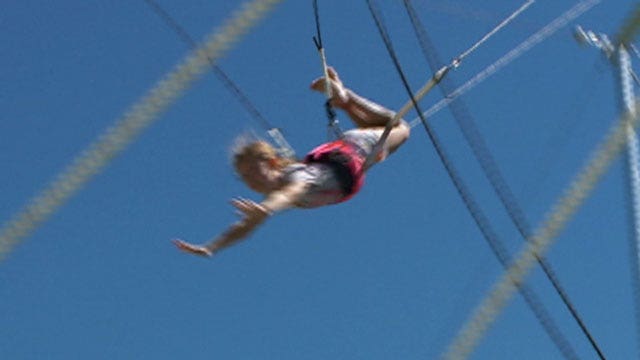 Flying trapeze school opens in Utah